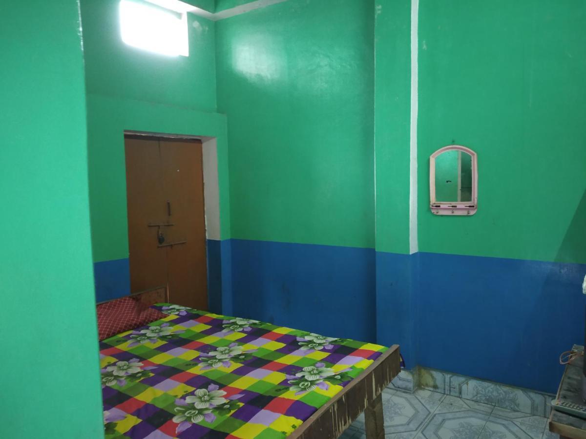 Hotel Yatri Niwas Bénarès Extérieur photo